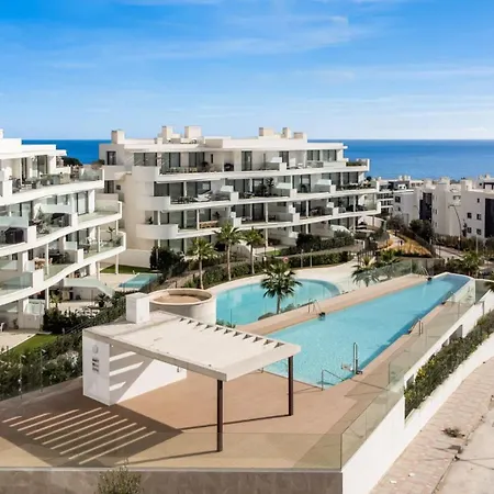 Apartment Vivi Homes - Aurelia Pool, Gym & Sea View