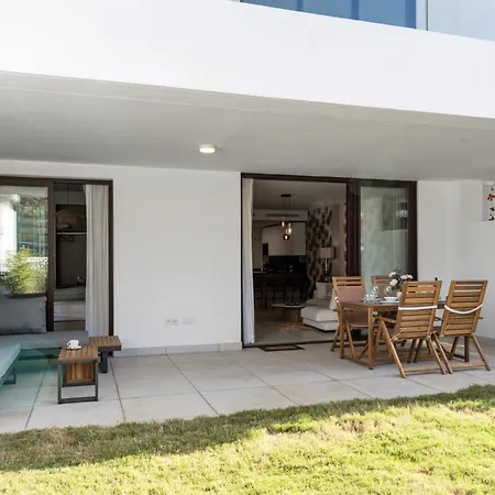 Vivi Homes - Aurelia Pool, Gym & Sea View Apartment Fuengirola